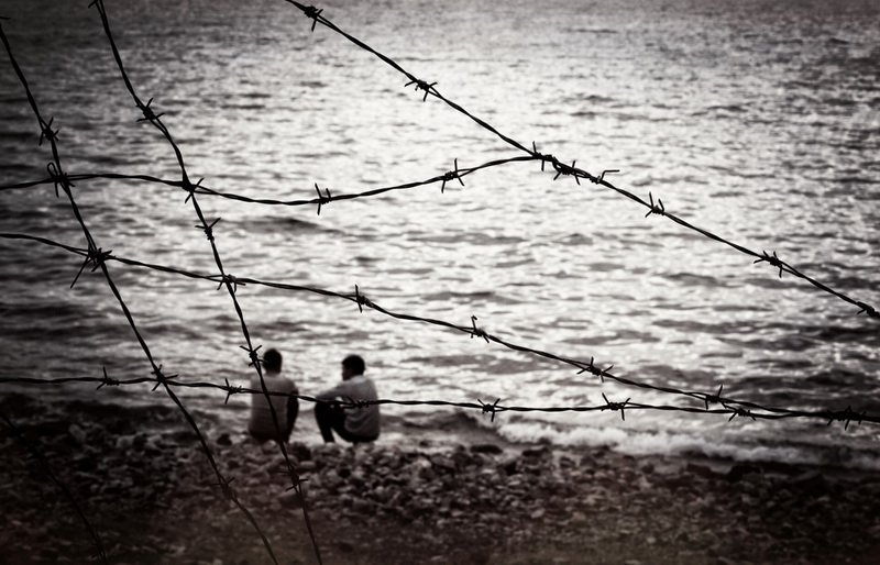 Στιγμές προσφύγων της Λέσβου σε έκθεση φωτογραφίας - Κλικ προς 20 ευρώ για αγορά ειδών πρώτης ανάγκης [εικόνες]  | iefimerida.gr 0