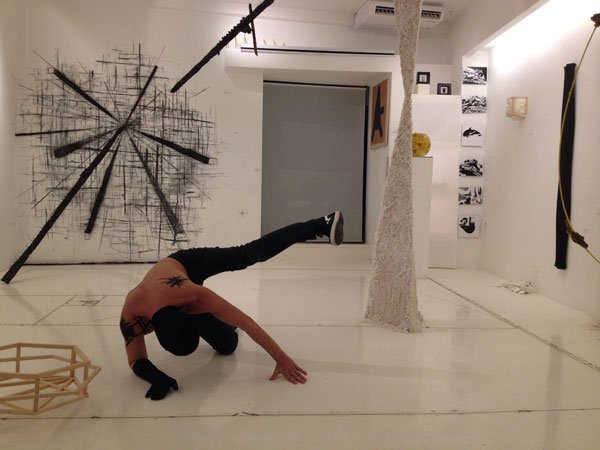 «OPUS I # temporality»: Μια διαφορετική χορευτική περφόρμανς στη Σχολή Καλών Τεχνών [εικόνες] | iefimerida.gr 2