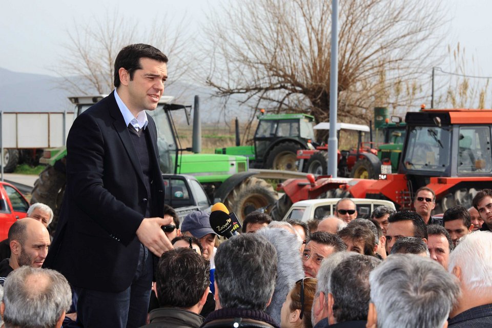 Αγρότης στο Mega: Οταν ο Τσίπρας ήταν αντιπολίτευση είχε ανέβει πάνω στο δικό μου αγροτικό για να παίξει θέατρο | iefimerida.gr 4