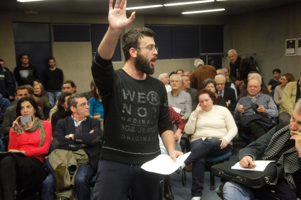 «Ντου» εκπαιδευτικών και φοιτητών στη συζήτηση για τη Δημόσια Παιδεία - Ματαίωσαν την «πρεμιέρα» [εικόνες] | iefimerida.gr 5