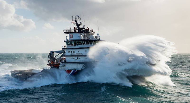 Στη θάλασσα του Βισκαϊκού κόλπου: Κύματα καταπίνουν πλοίο 80 μέτρων [βίντεο & εικόνες] | iefimerida.gr 4