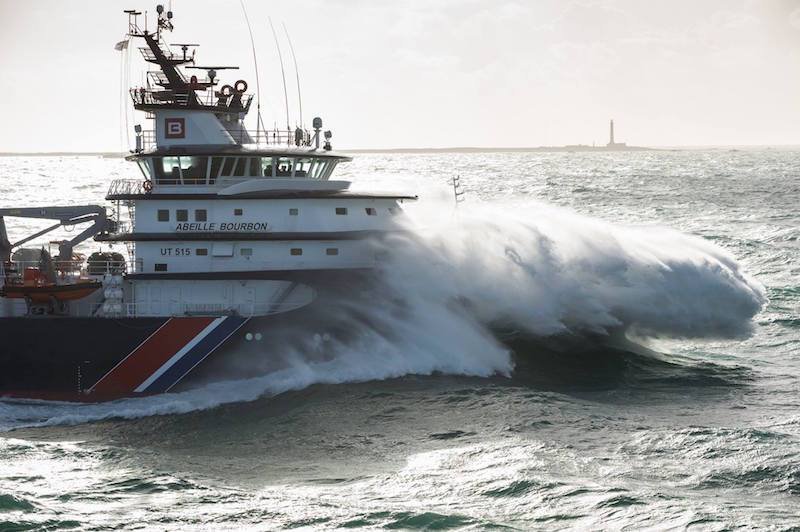 Στη θάλασσα του Βισκαϊκού κόλπου: Κύματα καταπίνουν πλοίο 80 μέτρων [βίντεο & εικόνες] | iefimerida.gr 5