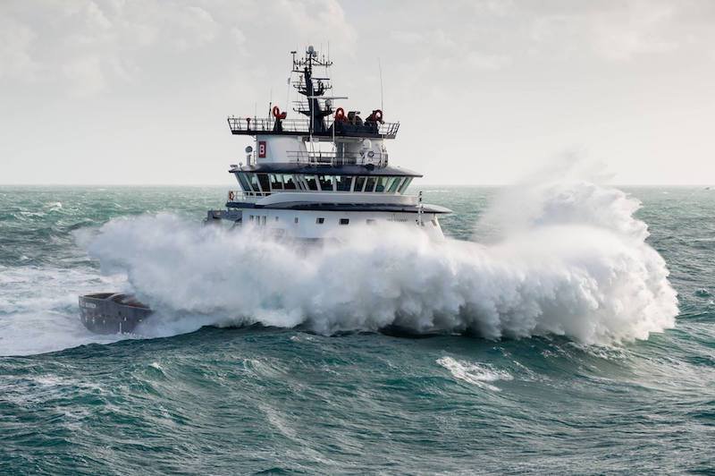 Στη θάλασσα του Βισκαϊκού κόλπου: Κύματα καταπίνουν πλοίο 80 μέτρων [βίντεο & εικόνες] | iefimerida.gr 6