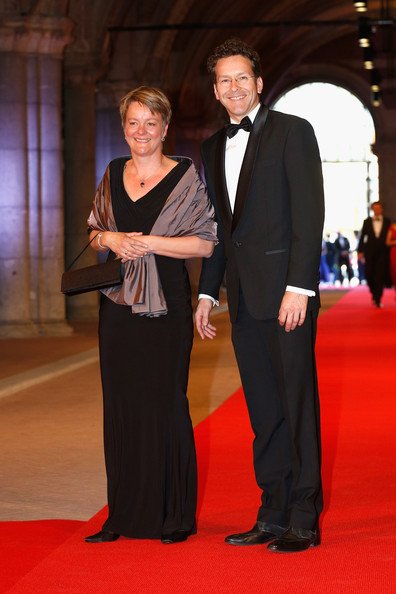 Ποια είναι η μυστηριώδης, ξανθιά σύντροφος του Γερούν Ντάισελμπλουμ [εικόνες] | iefimerida.gr 2