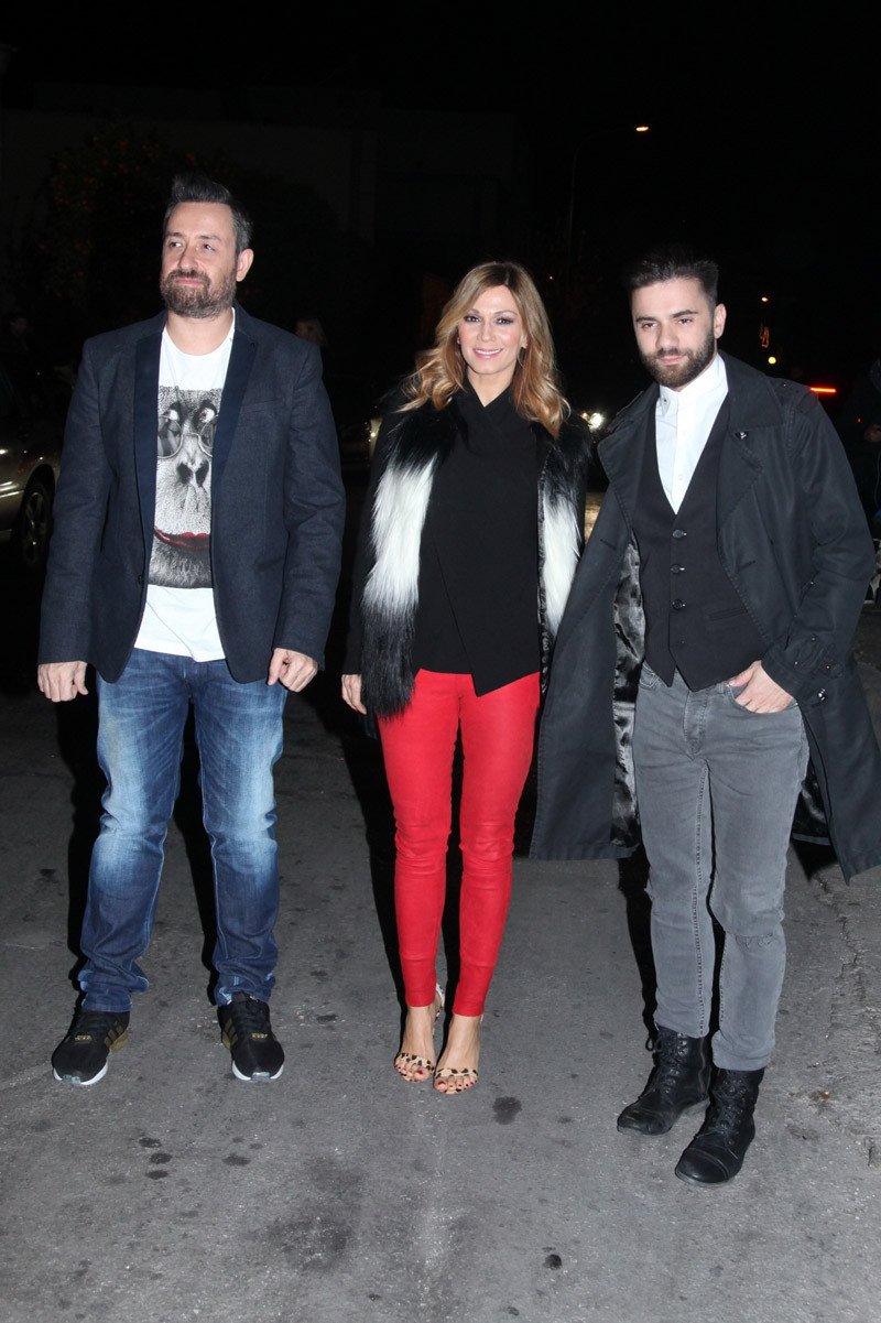 «Χαμός» στα γενέθλια του Σάκη Ρουβά -Το καυτό φιλί με την Κάτια πάνω στη σκηνή [εικόνες]  | iefimerida.gr 7