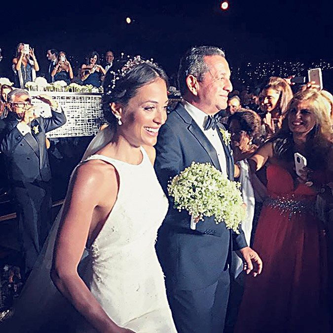 Αγγελάκι της Victoria's Secret παντρεύεται στη Μύκονο -Η Ελληνίδα πεθερά της [εικόνες] | iefimerida.gr 3