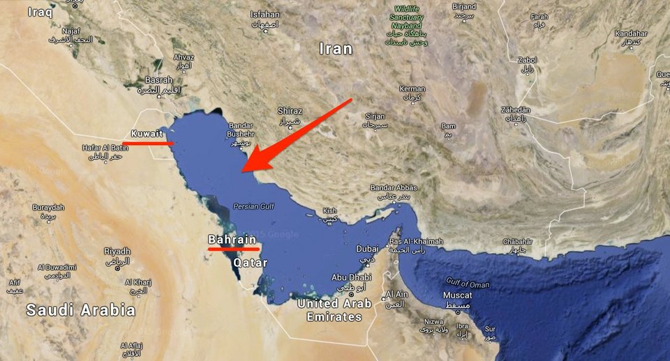 Οι 10 Αμερικανοί αιχμάλωτοι στο Ιράν -Ξυπόλητοι και καθισμένοι σε περσικά χαλιά περίμεναν να τους απελευθερώσουν [εικόνες] | iefimerida.gr 4