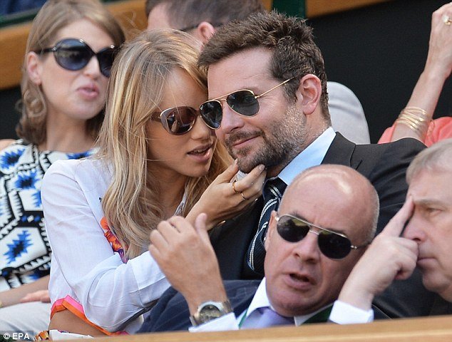 Οι πιο άτακτες διάσημες αδελφές- Κόρες πλαστικού, κάνουν ζωή στη χλιδή και πάρτι κάθε ημέρα [εικόνες] | iefimerida.gr 2