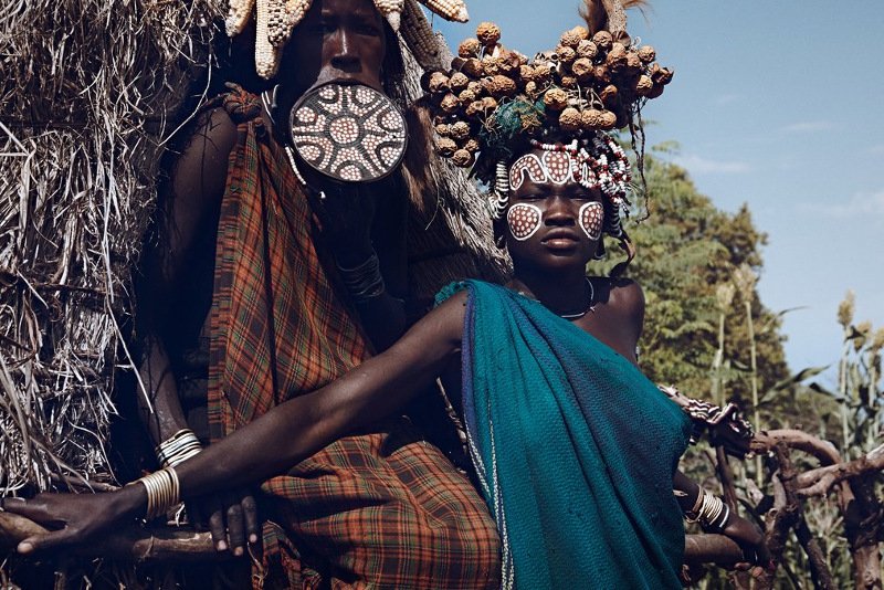 Σανδάλια με έμπνευση από την Αιθιοπία -Σχεδιάστρια δίνει δουλειά σε φυλές της Αφρικής [εικόνες] | iefimerida.gr 1