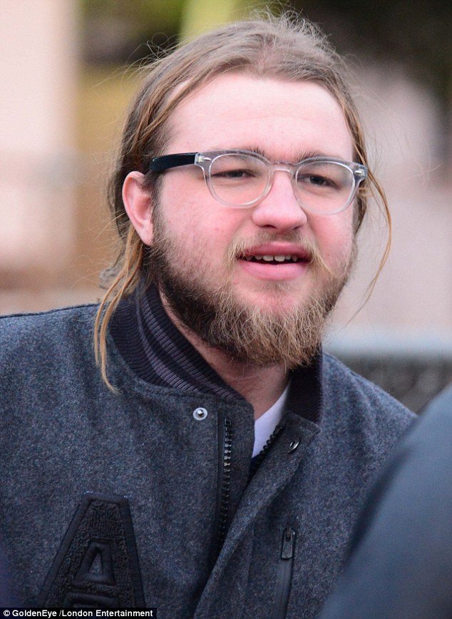 Πώς είναι σήμερα ο Τζέικ από το Two And A Half Men -Γιατί εγκατέλειψε τη δημοφιλή σειρά [εικόνες] | iefimerida.gr 1