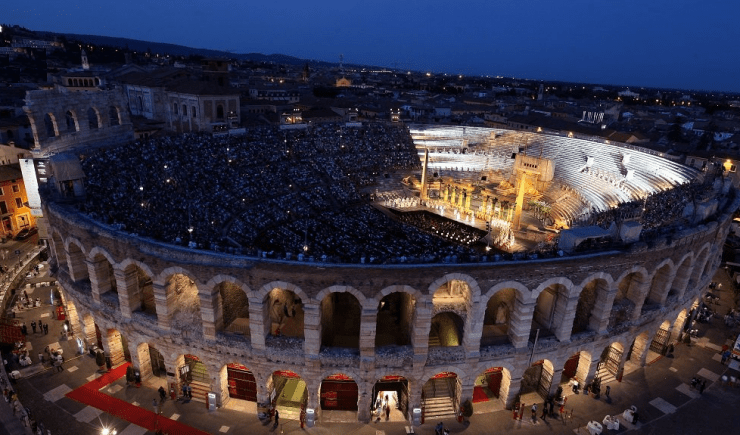 Βερόνα, εκεί που το μπαλκόνι της Ιουλιέτας περιμένει τους ερωτευμένους [εικόνες] | iefimerida.gr 2