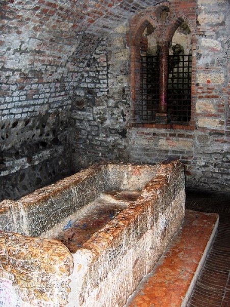 Βερόνα, εκεί που το μπαλκόνι της Ιουλιέτας περιμένει τους ερωτευμένους [εικόνες] | iefimerida.gr 13