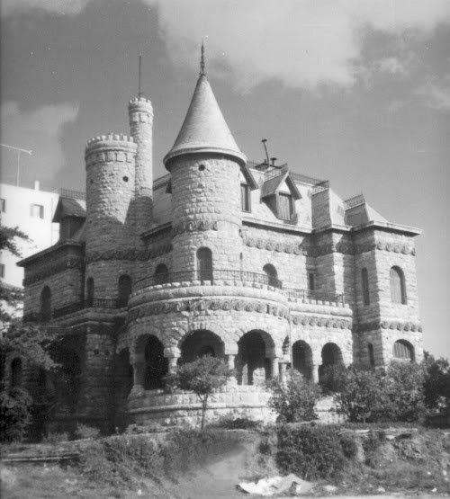 Γωνία Μεσογείων και Β. Σοφίας -Η βίλα που έγινε έκτρωμα [εικόνες] | iefimerida.gr 3