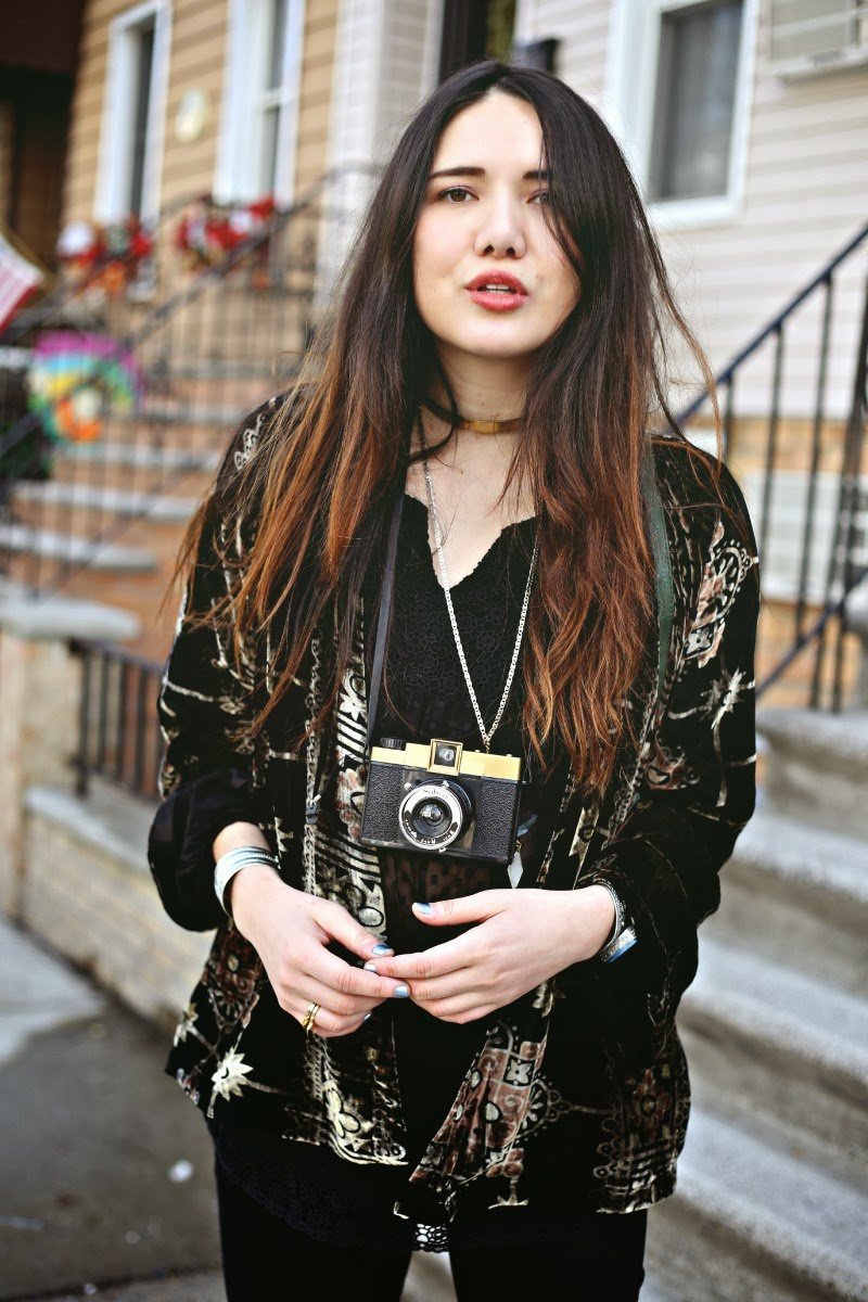 Το τσόκερ είναι πάλι μόδα -Ετσι τo φοράμε σήμερα, αντίγραψε το στιλ [εικόνες] | iefimerida.gr 11