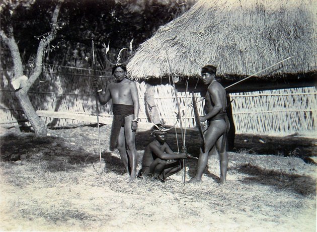 Οταν οι ζωολογικοί κήποι φιλοξενούσαν στα κλουβιά τους... ανθρώπους! | iefimerida.gr 7