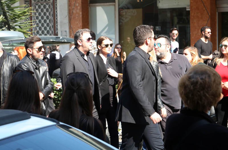 Σπαραγμός: Το τελευταίο αντίο στον Παντελή Παντελίδη -«Λύγισαν» οι γονείς του [εικόνες&βίντεο] | iefimerida.gr 11
