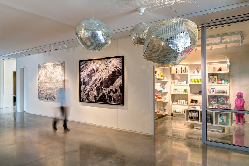 Μια νύχτα στο μουσείο - Νέα ιδέα: 2 συλλέκτες νοικιάζουν δωμάτια στις γκαλερί τους [εικόνες] | iefimerida.gr 9