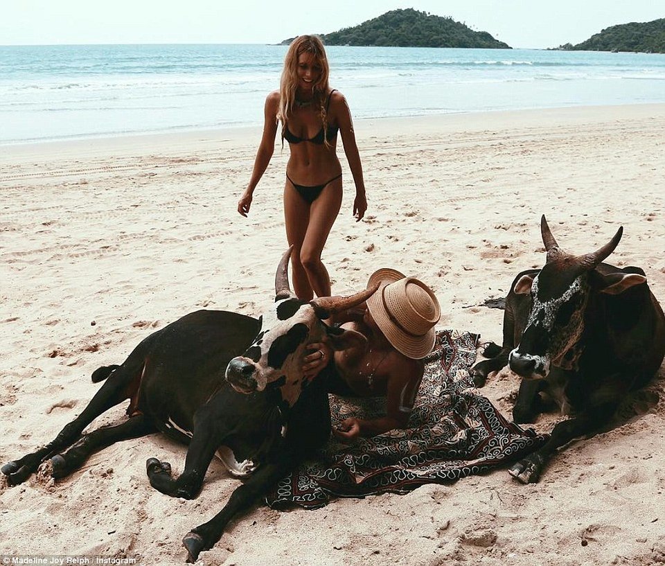 «Μένουμε σε τρένα και λεωφορεία» -Ζευγάρι ταξιδεύει χωρίς σπατάλες στον κόσμο [εικόνες]  | iefimerida.gr 4