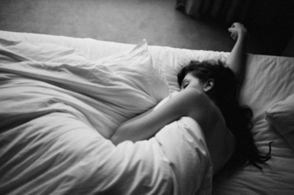 Περίεργες συνήθειες ύπνου -Οι Ιάπωνες κοιμούνται στη δουλειά και οι Βρετανοί γυμνοί [εικόνες] | iefimerida.gr 1