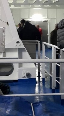 Στο πλοίο για την Αθήνα και ο Στάθης Στιβακτάκης [εικόνες] | iefimerida.gr 1