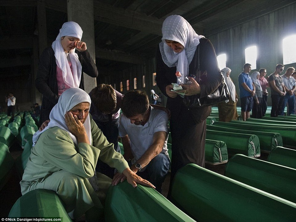 Οι ίδιες γυναίκες πριν και μετά τον πόλεμο -Σοκαριστικές ιστορίες και φωτογραφίες [εικόνες] | iefimerida.gr 9