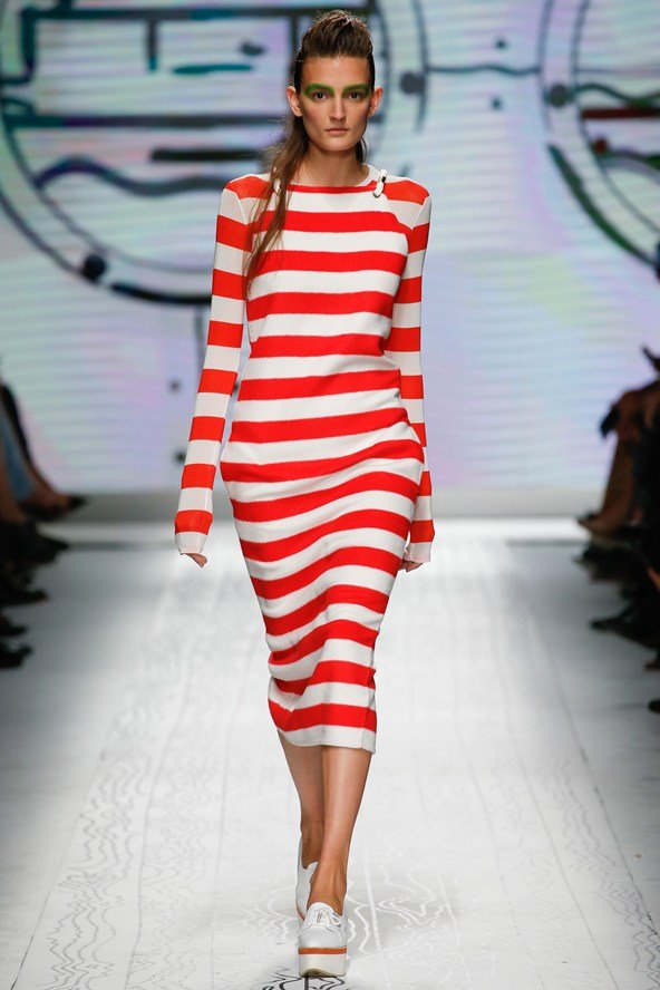 Η τάση του καλοκαιριού είναι οι χοντρές ρίγες -Πώς θα φορεθούν [εικόνες] | iefimerida.gr 18