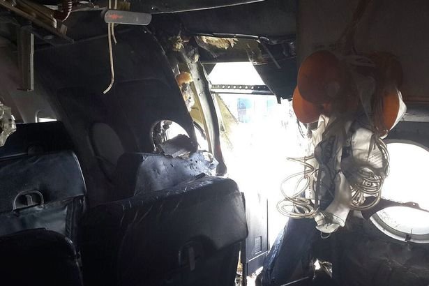 Σοκ: Φλεγόμενος επιβάτης αεροπλάνου πέφτει από ύψος 14.000 ποδών! [βίντεο] | iefimerida.gr 0