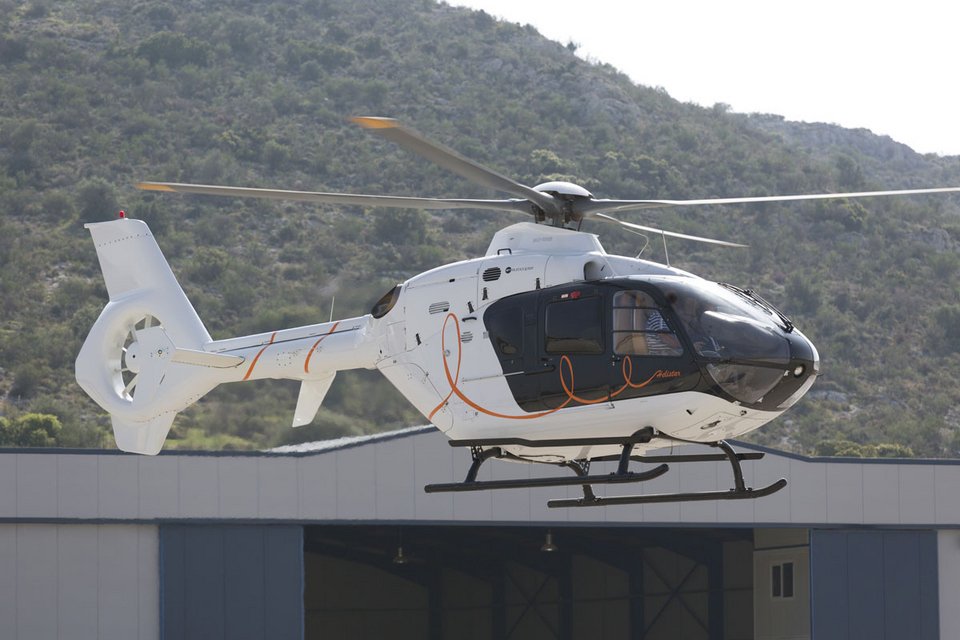 Αυτό είναι το ελικόπτερο που χρησιμοποίησε η Πόλα Ρούπα στην απόπειρα απόδρασης του Μαζιώτη [εικόνες] | iefimerida.gr 1