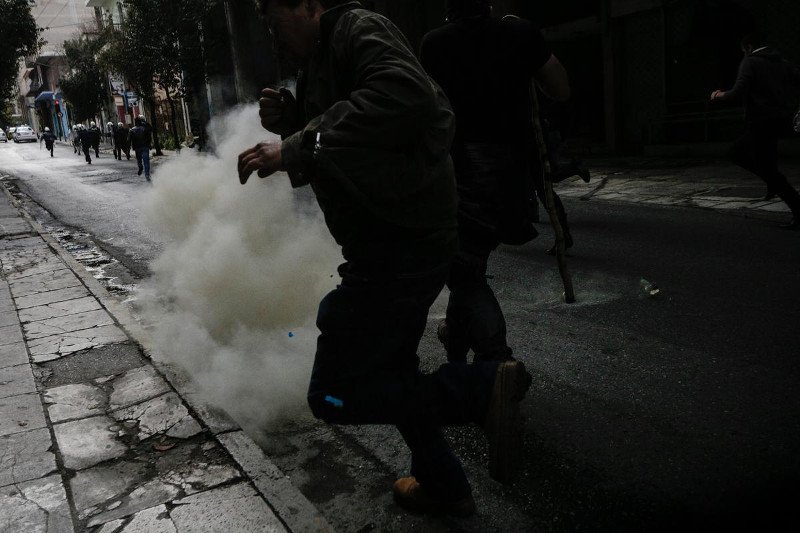 Η οργή των αγροτών ξέσπασε στην Αθήνα [εικόνες&βίντεο] | iefimerida.gr 26