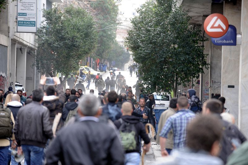 Η οργή των αγροτών ξέσπασε στην Αθήνα [εικόνες&βίντεο] | iefimerida.gr 22