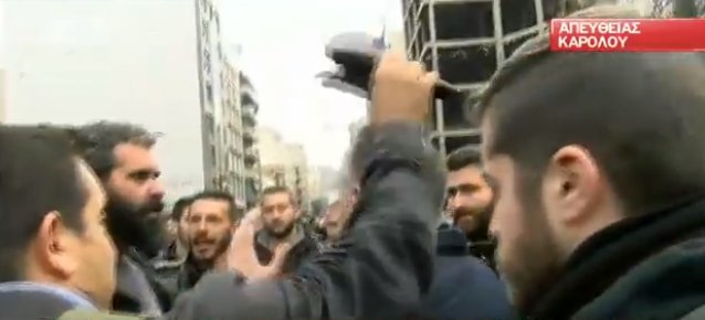 Αγρότες από την Κρήτη πήραν στο κυνήγι περιπολικά και ΜΑΤ [εικόνες & βίντεο] | iefimerida.gr 3