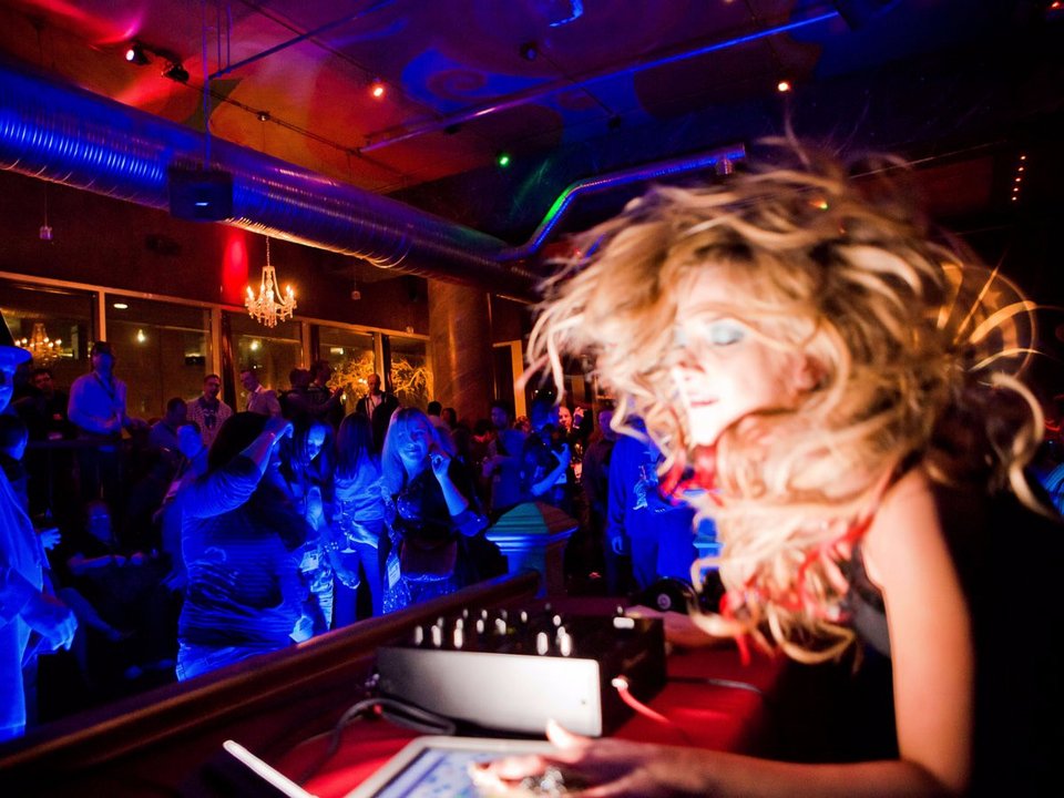 Business Insider: Πριν πεθάνετε, γλεντήστε στη Μύκονο -Ενα από τα καλύτερα μέρη του κόσμου για πάρτι [εικόνες] | iefimerida.gr 27