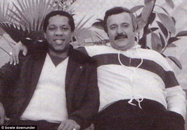 Το ερωτικό τρίο Μπάουι-Τζάγκερ με διάσημη τραγουδίστρια -Ηθελε να συμμετέχει και ο Νουρέγιεφ [εικόνες] | iefimerida.gr 3