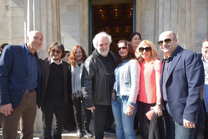 Ο Κώστας Βουτσάς και πάλι γαμπρός στα 84 -Θα γίνει και πατέρας [εικόνες] | iefimerida.gr 3