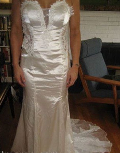 Νύφες που την πάτησαν -Πώς έδειχναν τα νυφικά στο Ιντερνετ και πώς ήταν πραγματικά! [εικόνες] | iefimerida.gr 9