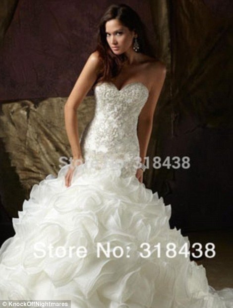 Νύφες που την πάτησαν -Πώς έδειχναν τα νυφικά στο Ιντερνετ και πώς ήταν πραγματικά! [εικόνες] | iefimerida.gr 18