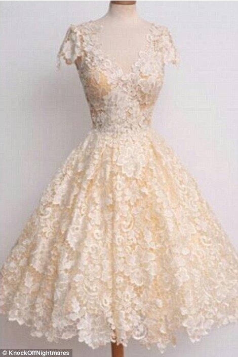 Νύφες που την πάτησαν -Πώς έδειχναν τα νυφικά στο Ιντερνετ και πώς ήταν πραγματικά! [εικόνες] | iefimerida.gr 4