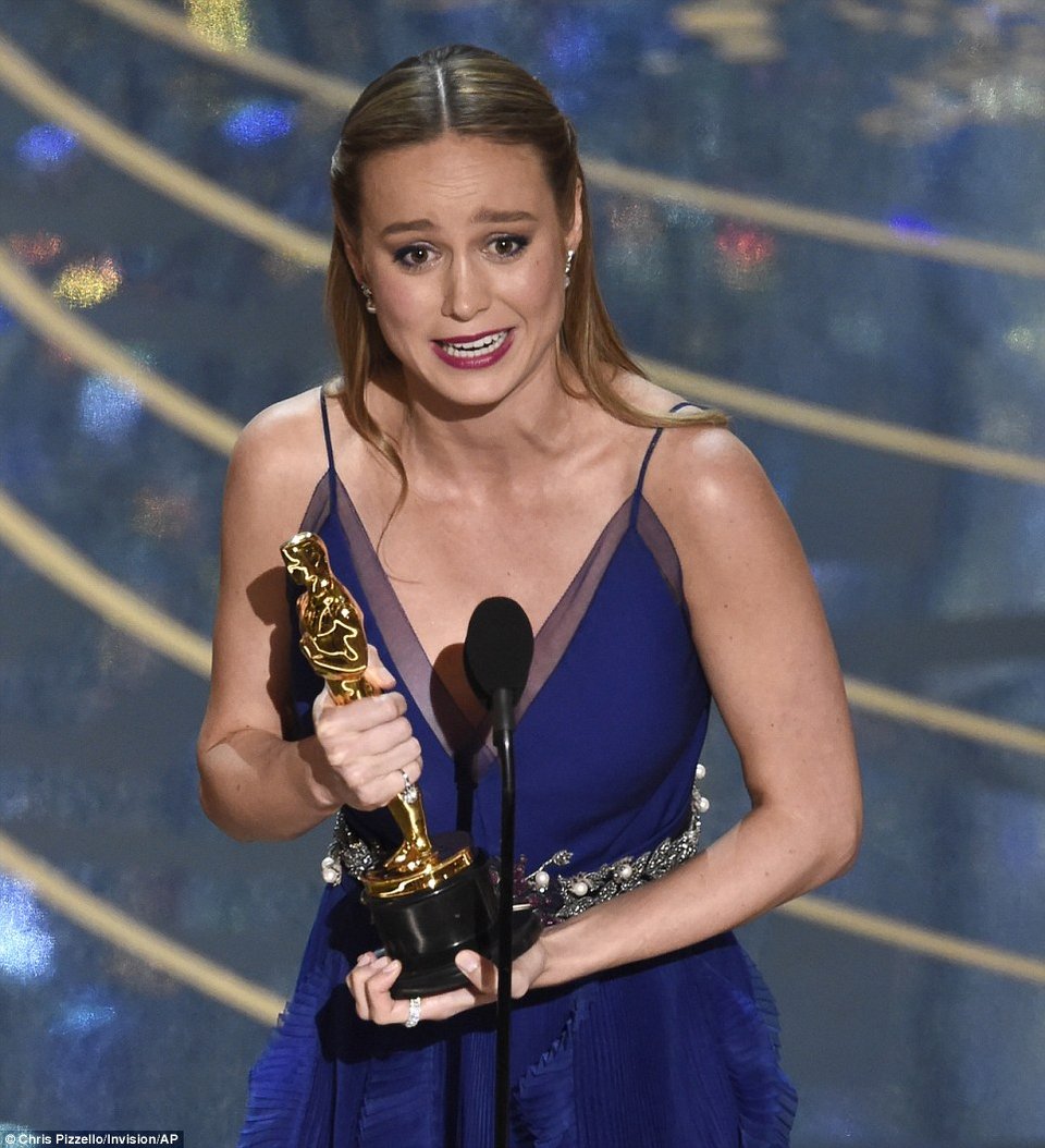 Οσκαρ 2016: Επιτέλους το χρυσό αγαλματίδιο στον Ντι Κάπριο -Τον αποθέωσε όλο το θέατρο -Καλύτερη ταινία το Spotlight [εικόνες] | iefimerida.gr 2