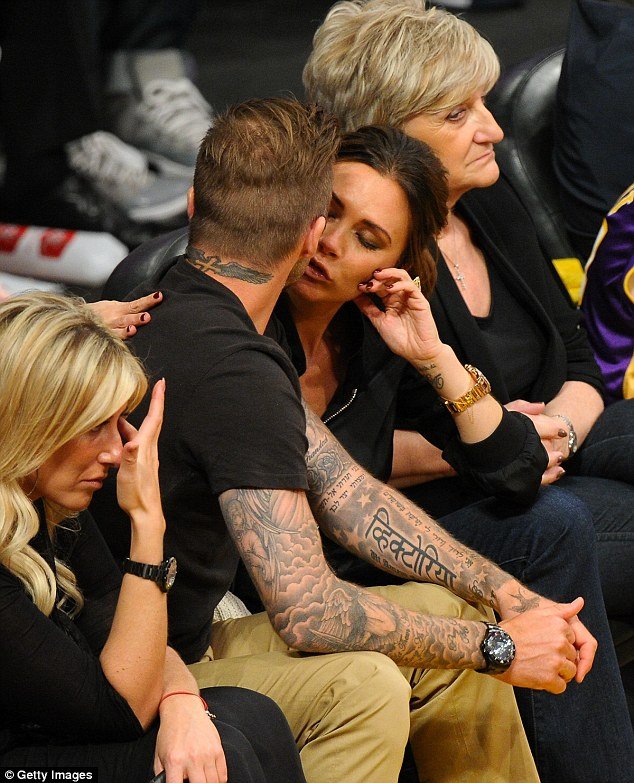 Πώς ένα φιλί φανερώνει το είδος της σχέσης δυο ανθρώπων [εικόνες] | iefimerida.gr 6