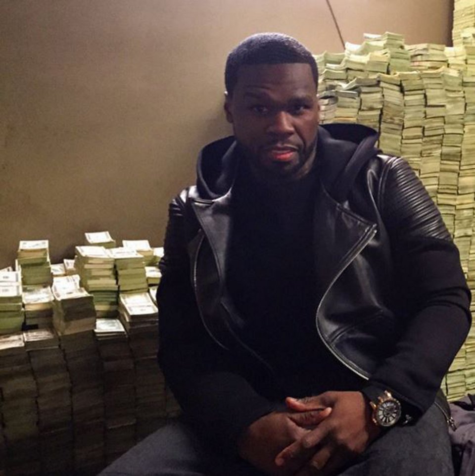 Ο... χρεοκοπημένος 50 Cent ποζάρει με βουνά από δολάρια [εικόνες] | iefimerida.gr 7