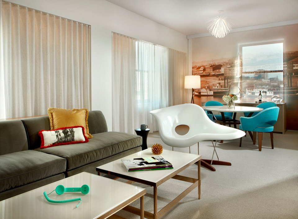 Μια νύχτα στο μουσείο - Νέα ιδέα: 2 συλλέκτες νοικιάζουν δωμάτια στις γκαλερί τους [εικόνες] | iefimerida.gr 1