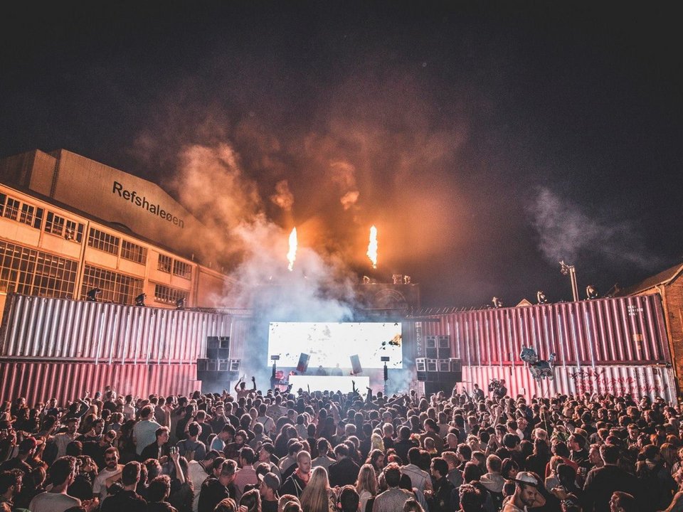 Business Insider: Πριν πεθάνετε, γλεντήστε στη Μύκονο -Ενα από τα καλύτερα μέρη του κόσμου για πάρτι [εικόνες] | iefimerida.gr 26