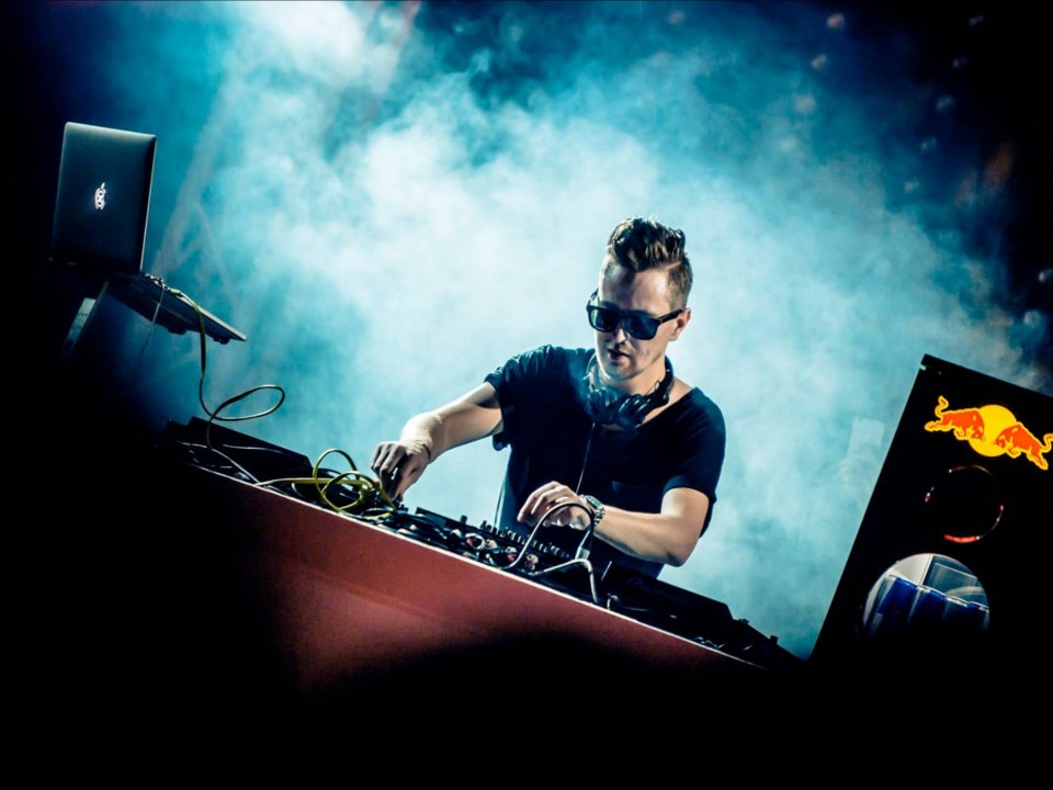 Business Insider: Πριν πεθάνετε, γλεντήστε στη Μύκονο -Ενα από τα καλύτερα μέρη του κόσμου για πάρτι [εικόνες] | iefimerida.gr 6