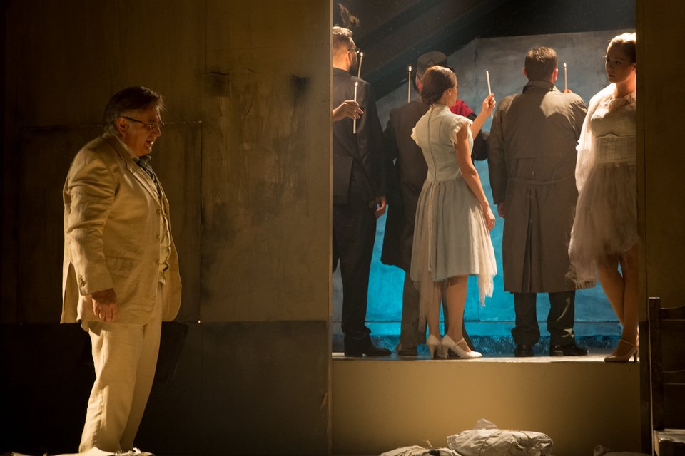 Ηταν έντονο το χειροκρότημα για το «Εγκλημα και τιμωρία» στο Θέατρο Ανεσις- Και όχι αδίκως [εικόνες]  | iefimerida.gr 2