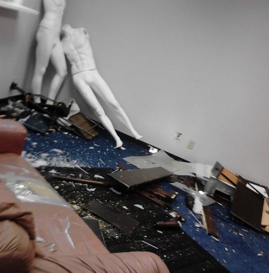 Δωμάτια θυμού: Η νέα μόδα που σαρώνει -Μπαίνεις μέσα και τα σπας όλα [εικόνα] | iefimerida.gr 0