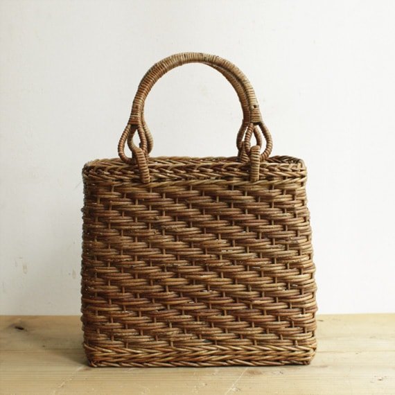 Ξαφνιάζει η μόδα για τις τσάντες του φετινού καλοκαιριού [εικόνες] | iefimerida.gr 14