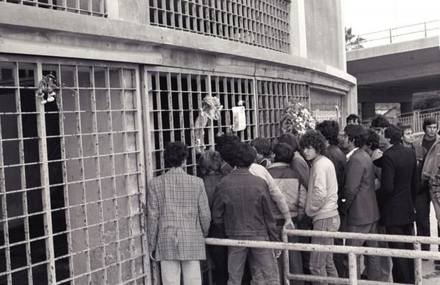 Η μεγαλύτερη τραγωδία του ελληνικού ποδοσφαίρου – 35 χρόνια από την μαύρη στιγμή στην Θύρα 7 [εικόνες&βίντεο] | iefimerida.gr 0