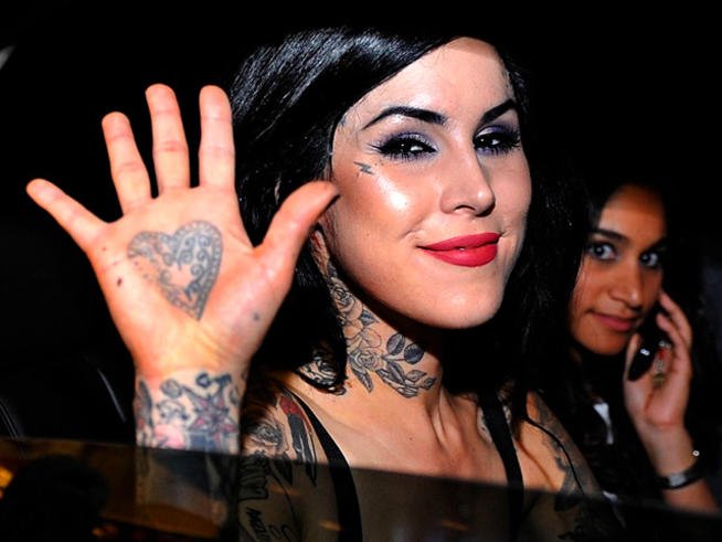 Kat Von D, ποια είναι η τρελή περσόνα που έκλεψε τον άντρα της Σάντρα Μπούλοκ [εικόνες] | iefimerida.gr 10