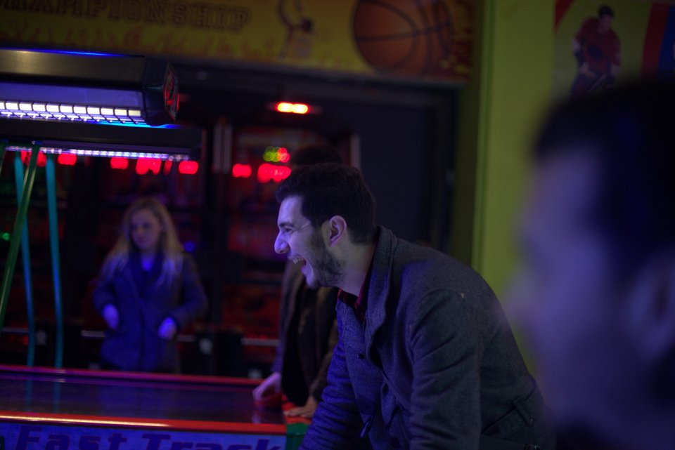 Ο Δημοσθένης Παπαδόπουλος σκηνοθετεί το σχεδόν άπαιχτο Καζιμίρ και Καρολίνα, του Χόρβατ [εικόνες] | iefimerida.gr 1