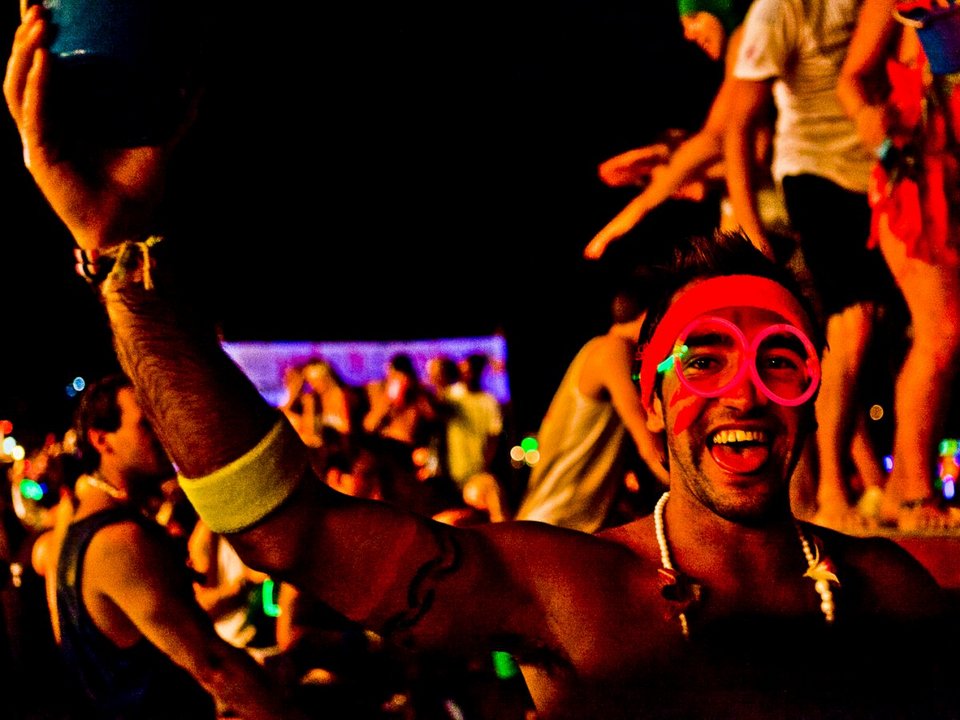 Business Insider: Πριν πεθάνετε, γλεντήστε στη Μύκονο -Ενα από τα καλύτερα μέρη του κόσμου για πάρτι [εικόνες] | iefimerida.gr 24